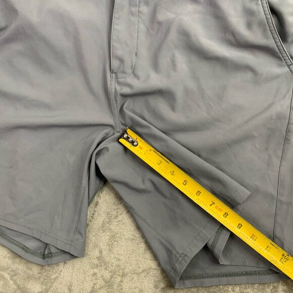 HUK Pursuit Shorts Mens XL Gray Stretch Performance Fishing Outdoor Gorpcore 8” - Picture 4 of 9